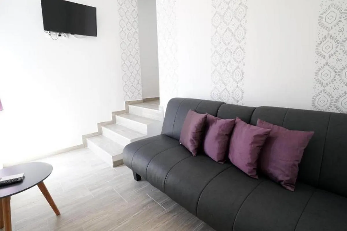 Seaside Family Friendly House With A Swimming Pool Vir - 21522 Villa Croatia