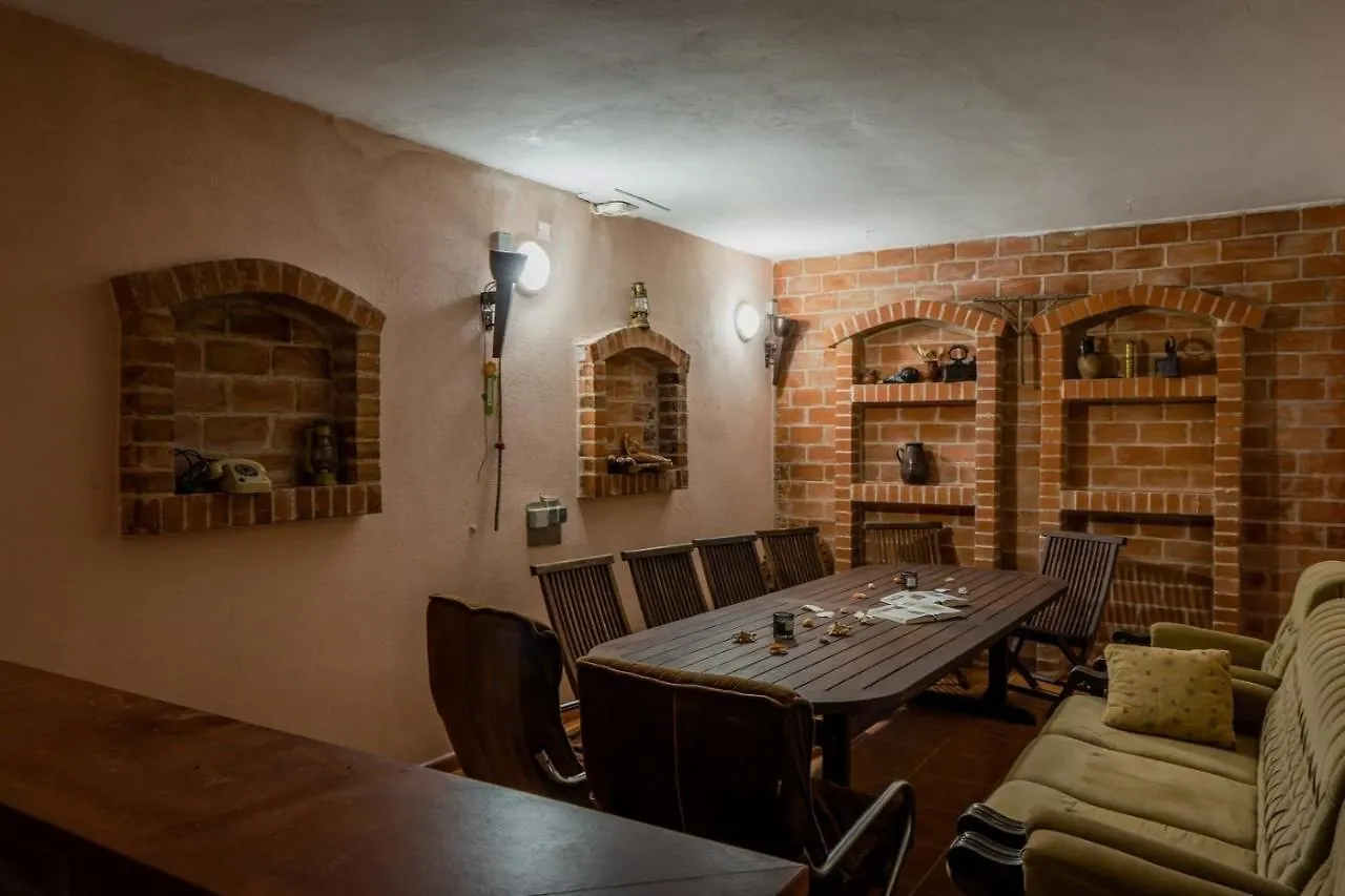Seaside Family Friendly House With A Swimming Pool Vir - 21522 Vikendica